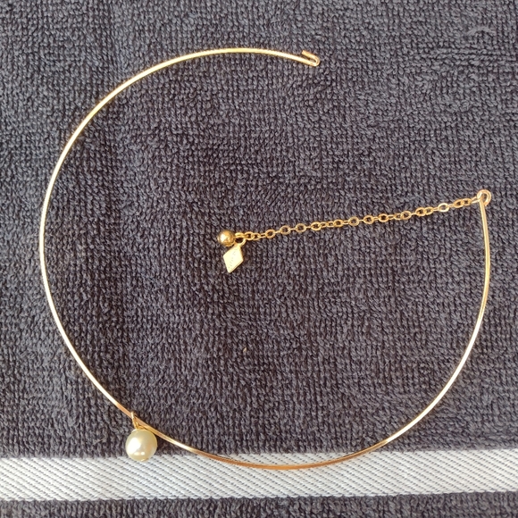 Vintage Sarah Coventry Gold Tone and Pearl Collar Necklace - Picture 3 of 6